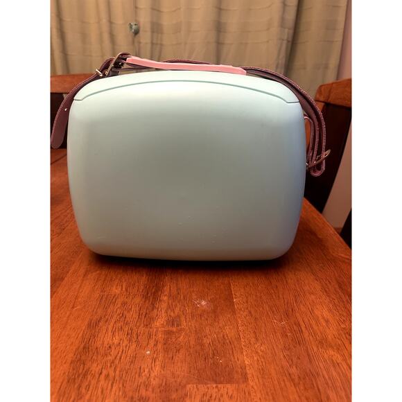 PolarBox Retro Pastel Mini Cooler / Lunch Box with Strap - Picture 4 of 6